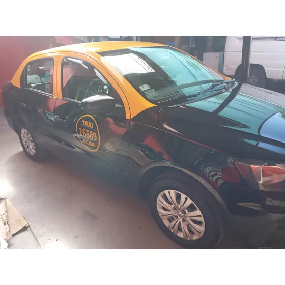 Vendo Vw Voyage Con Gnc Año 2018 Km 200 Mil Titular Al Día C