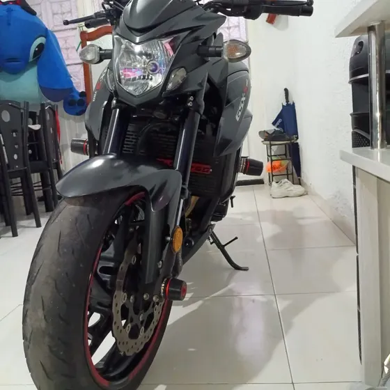 Gsxs750