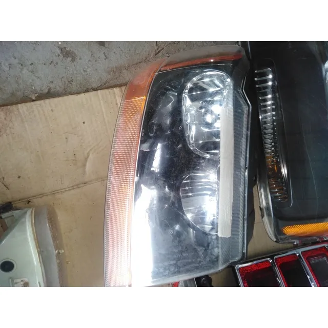 Foco Derecho Jeep Grand Cherokee Usado
