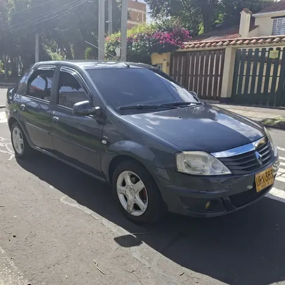Renault Logan 2015 1.6 Expression