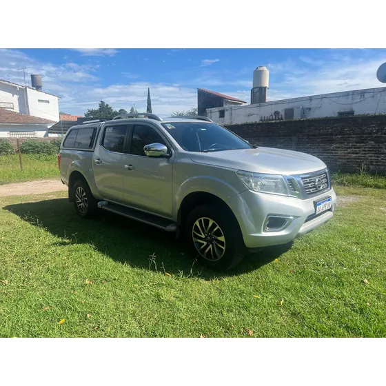 Nissan Frontier 2.3 Le Cd 4x4 Mt