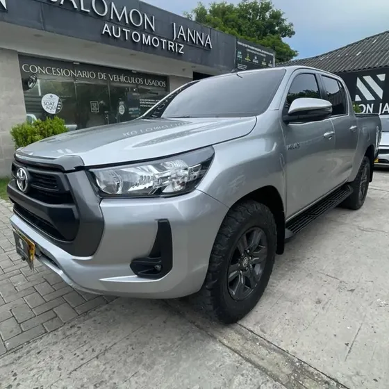 Toyota Hilux 2022 2.4 Diésel 4x4