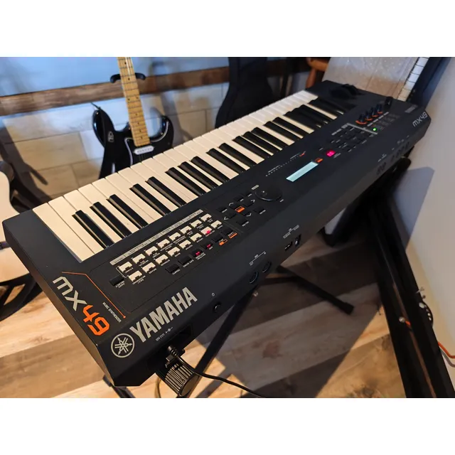Sintetizador Yamaha Mx49 Usb  Motif Xs Color Negro