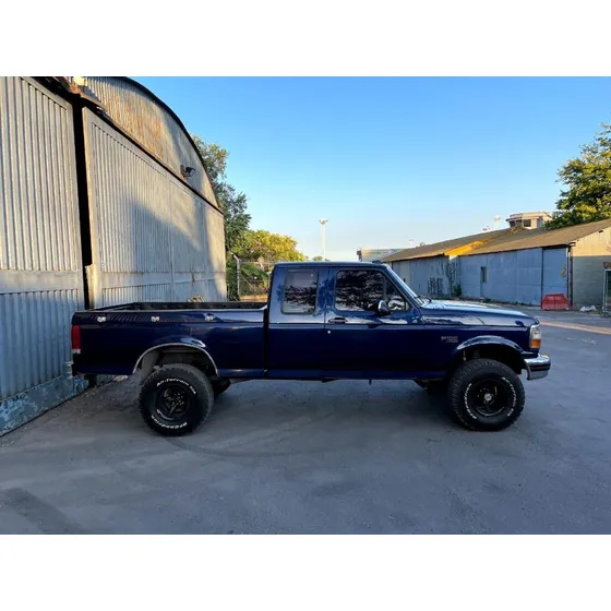 Ford F-150 4.9