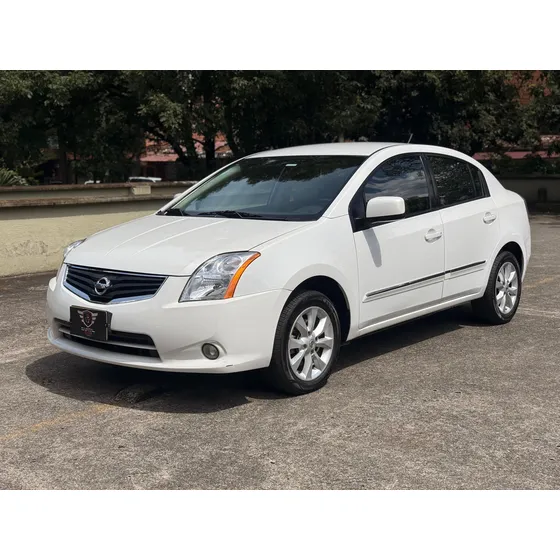 Nissan Sentra 2.0 Mt