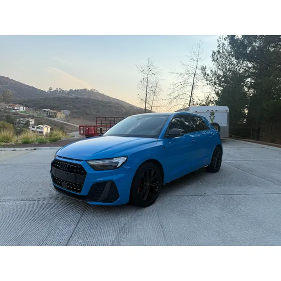 Audi A1 2.0 Turbo S Line