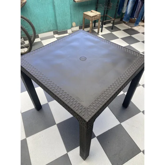 Mesa Rimax Eterna Plástica En Perfecto Estado