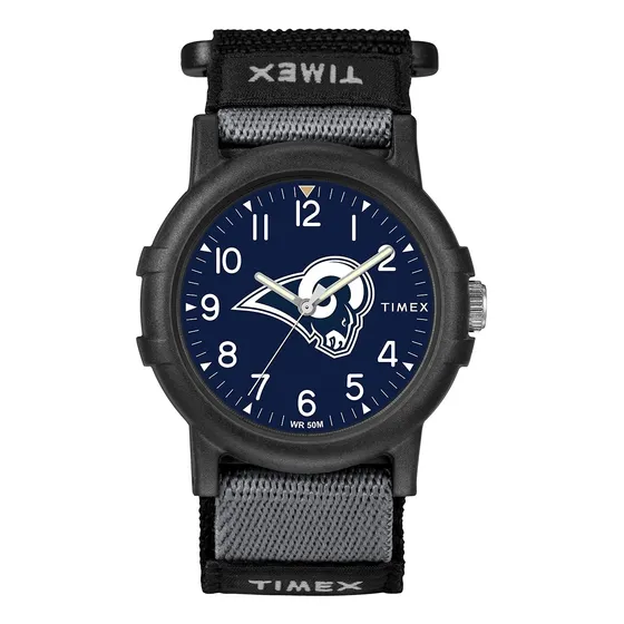 Mira Cómo El Equipo Juvenil De La Nfl De Timex Recluta A Los