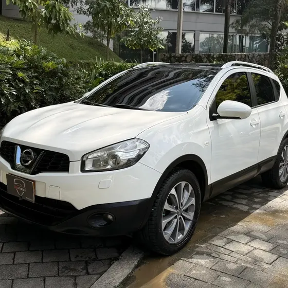 Nissan Qashqai 2014 2.0l 4wd +2 4x4