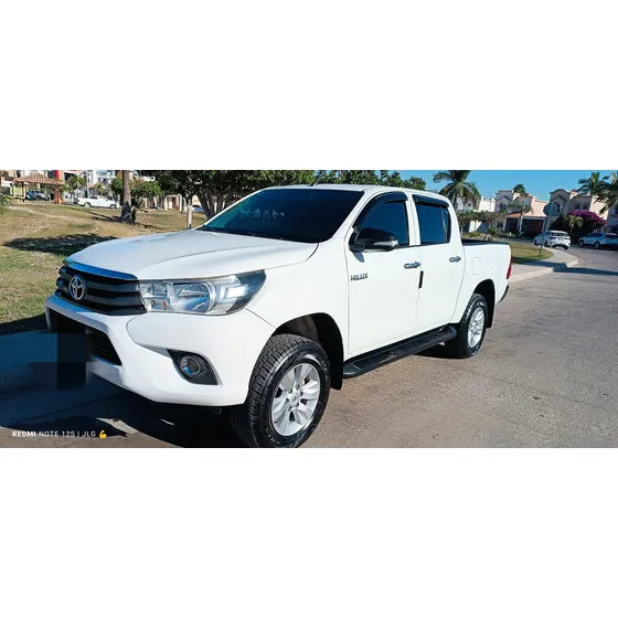 Toyota Hilux Sr 2.7 Cabina Doble Sr Mt
