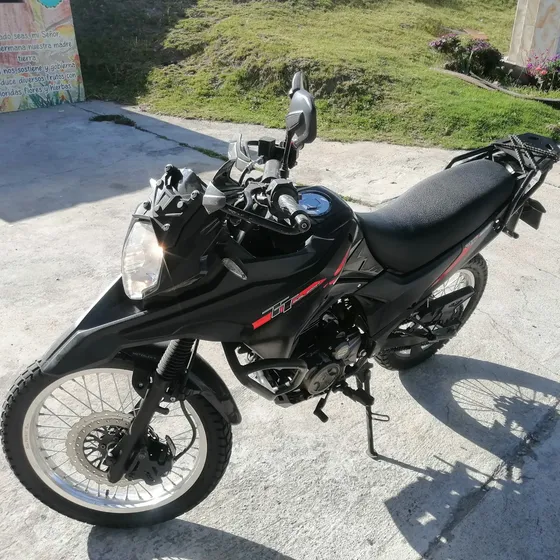 Moto Negra,