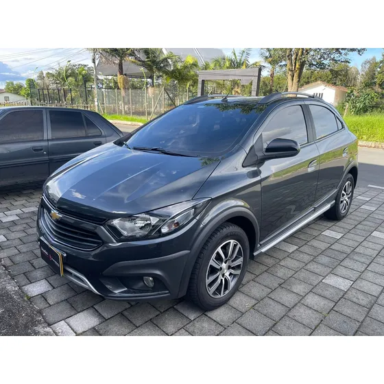 Chevrolet Onix 1.6 Mt