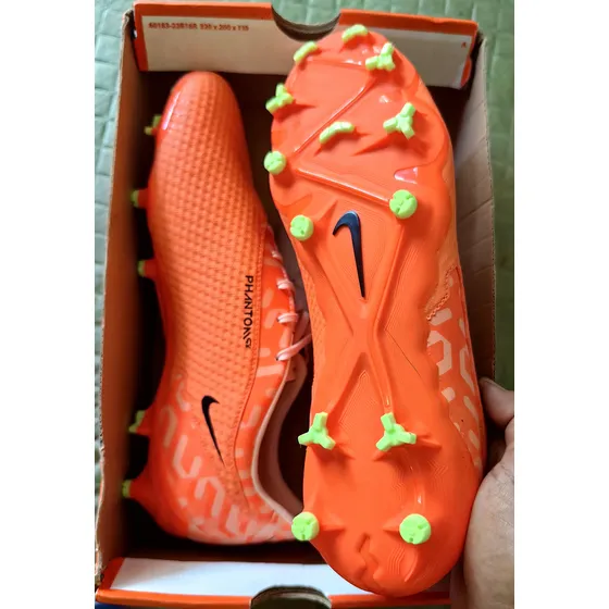 Phantom Academy Wc (zapatillas De Fútbol Con Tacos)