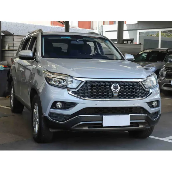 Ssangyong Rexton 2.2 Mt 4x2 Std