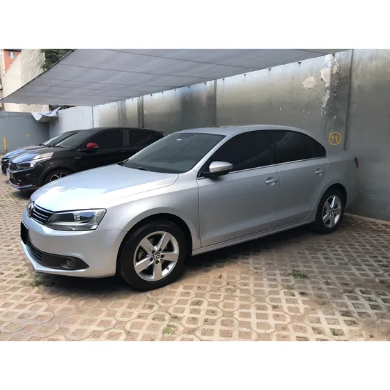 Volkswagen Vento 2.5 Luxury 170cv