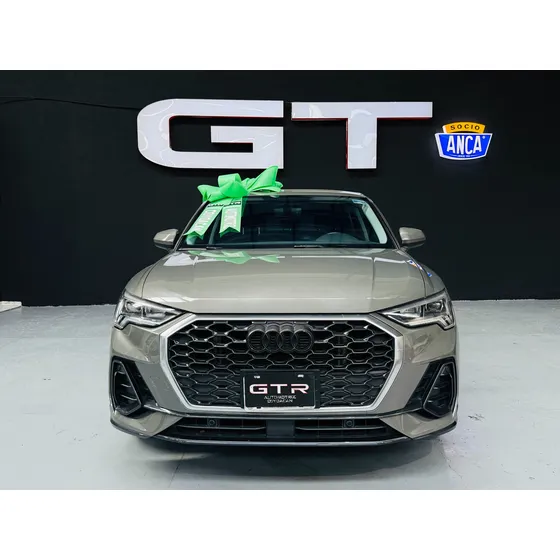 Audi Q3 Select