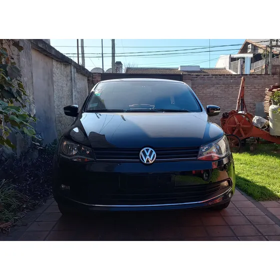 Volkswagen Voyage 1.6 Highline 101cv