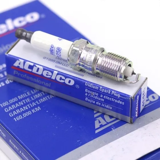 Bujía Acdelco Iridium Silverado Cheyenne V8 1999-2015 8pzas