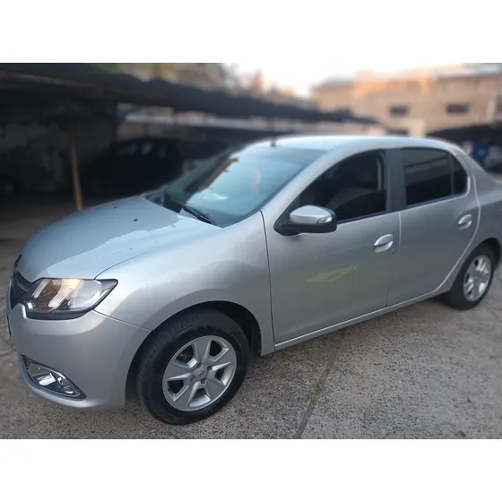 Renault Logan 1.6 Privilege Plus 105cv