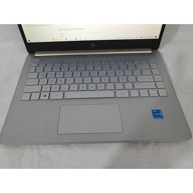 Lap Top Hp Core I3 11th Gen 8 Ram 256 Ssd Excelentes Condici