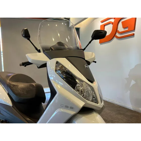 Citycom 300 3.400km 2022