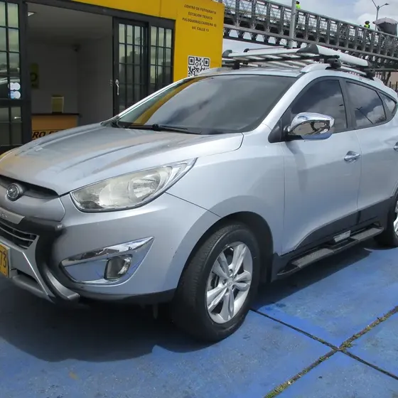 Hyundai Tucson Ix-35 2013 Gl 2000cc Mt Aa