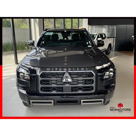 Mitsubishi Triton 2.4 Biturbo Diesel Cd Katana 4x4 Automático