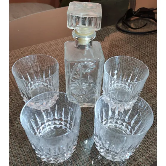 Licorera Y 4 Vasos Cristal Tallado