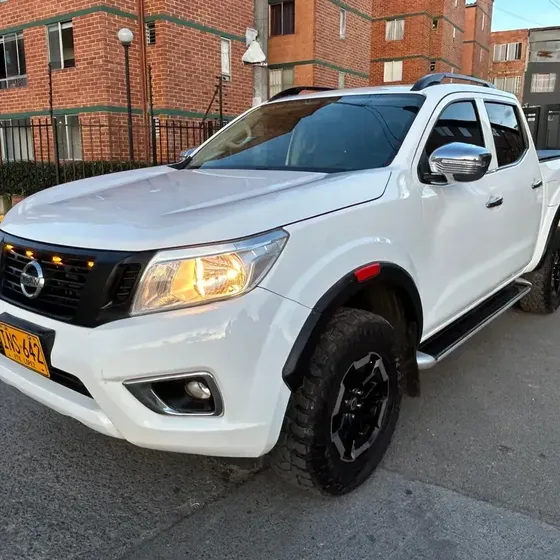 Nissan Np300 Frontier 2019 2.5 Diesel Mt 4x4
