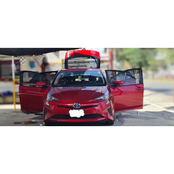 Toyota Prius 1.8 Base Cvt