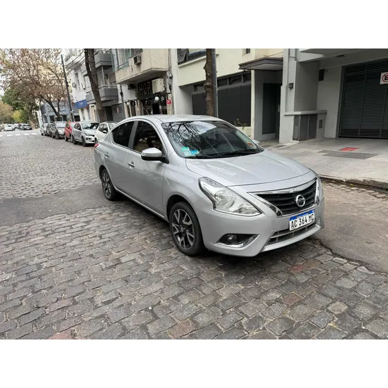 Nissan Versa 1.6 Exclusive At