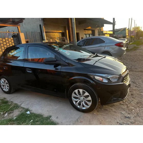 Chevrolet Onix 1.4 Lt 98cv