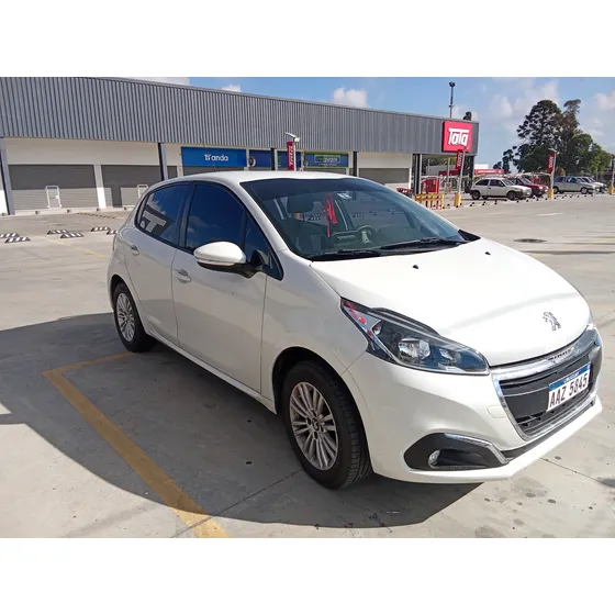 Peugeot 208 1.6 Allure