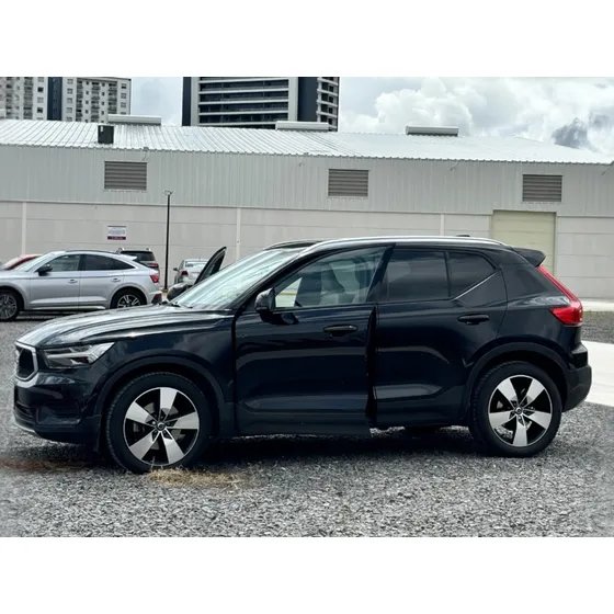 Volvo Xc40 Momentum T4
