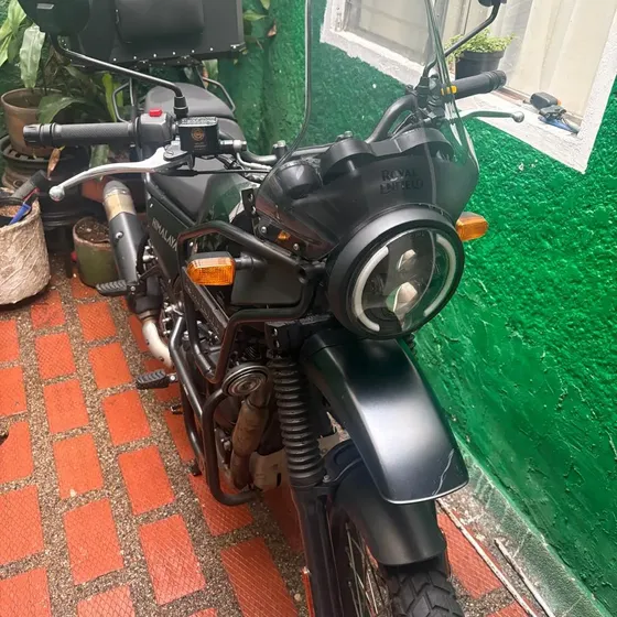 Royal Enfield Himalayan 411 (2025)