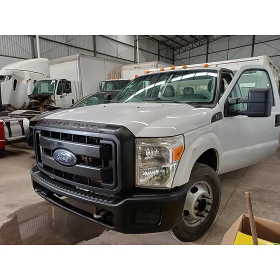 Ford F-350 6.2 Xl Mt