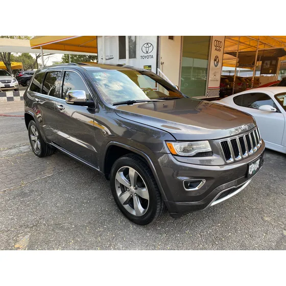 Jeep Grand Cherokee 3.6 Limited Lujo V6 4x2 At
