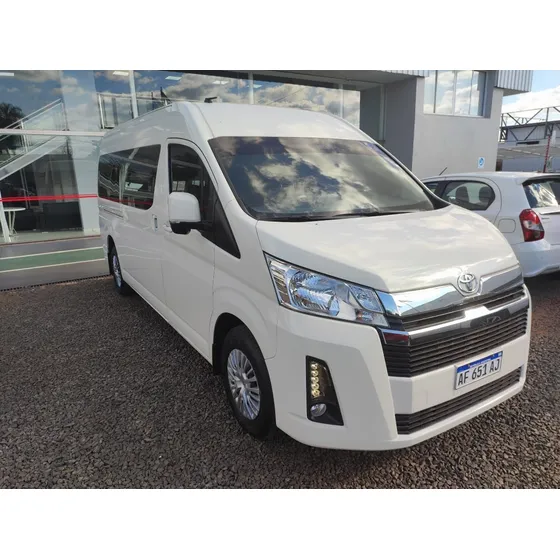 Toyota Hiace 2.8 Tdi Commuter 6at 14a