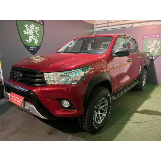 Toyota Hilux Dx 4x4 2.4