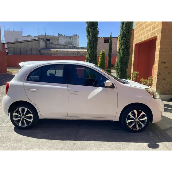 Nissan March 1.6 Sense At