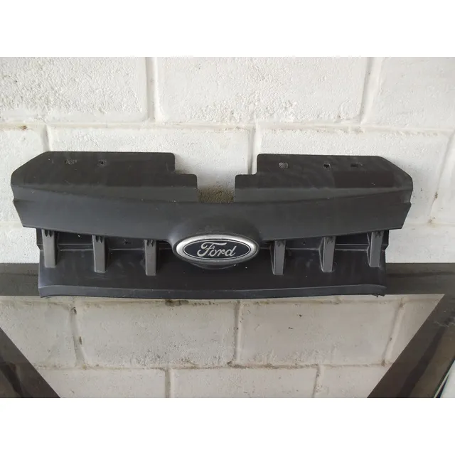 Parrilla Ford Fiesta Move Original-usada-2010-2012