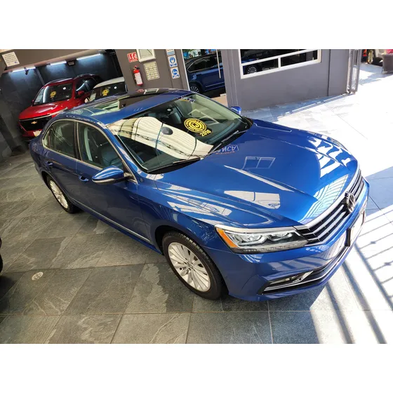 Volkswagen Passat 2.5 Tiptronic Highline At