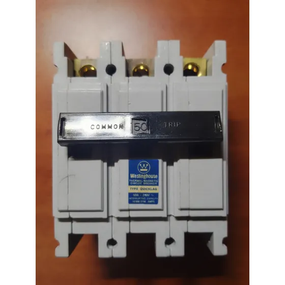 Breaker Superficial 3x50 Westinghouse