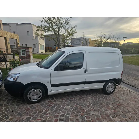 Peugeot Partner 1.6 Furgon Confort