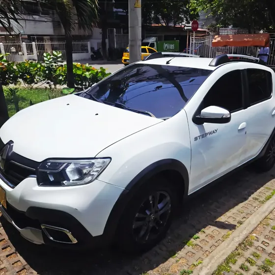 Renault Stepway 2021 1.6 Zen