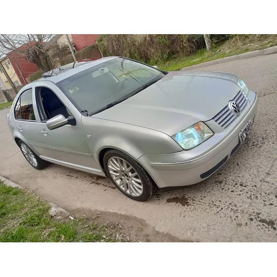 Volkswagen Bora 1.8 T Highline
