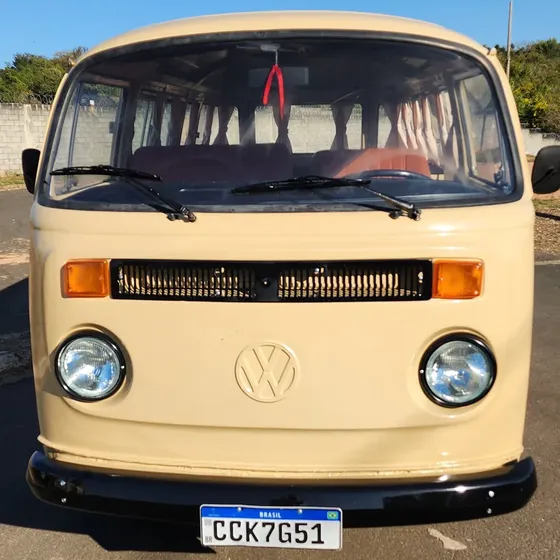 Kombi Cliper 1984 Bege Pronta Para Placa Preta