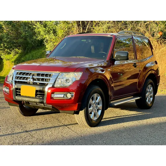 Mitsubishi Montero 3.5 Hard Top