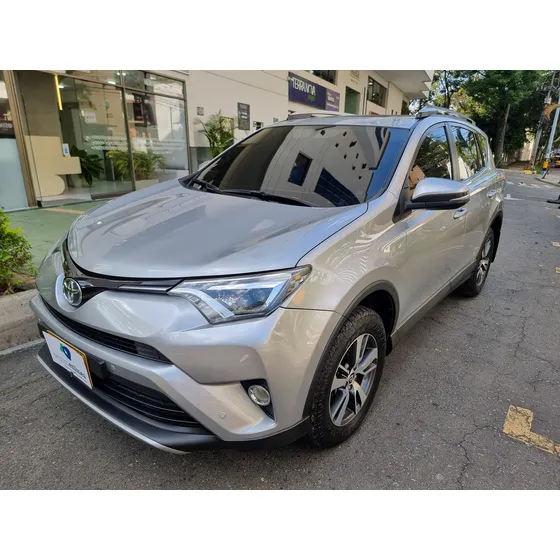 Toyota Rav4 2.0 Street