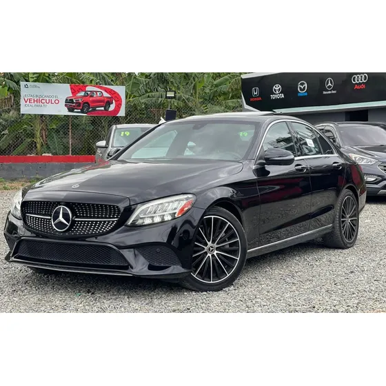Mercedes-benz C-300 .
